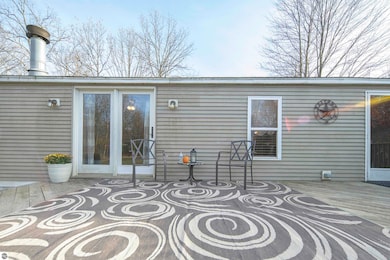 10593 E Remus Rd, Mount Pleasant, MI 48858 - photo 4