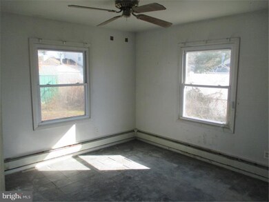 14 Primrose Ln, Willingboro, NJ 08046 - photo 5