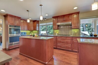 9013 Parkridge Dr W, University Place, WA 98467 - photo 7