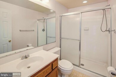 14917 Carriage Square Dr, Silver Spring, MD 20906 - photo 7