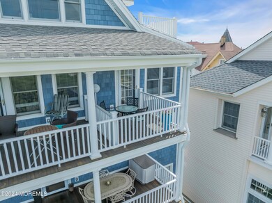 Upper Corner Porch