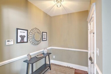 169A Tradd Street foyer