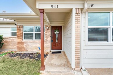 941 Jerry Ln, Bedford, TX 76022 - photo 5