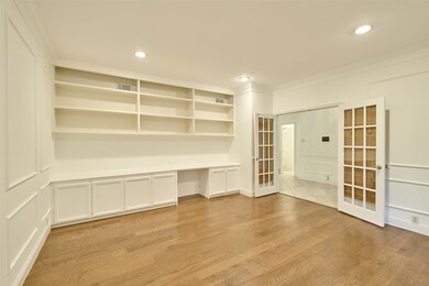Built-ins for all your photos and books.