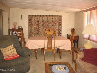 5424 Lazy S Family Room R3
