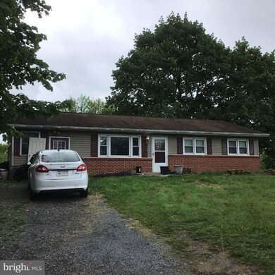 14041 Mercersburg Rd unit 1, Greencastle, PA 17225 - photo 2