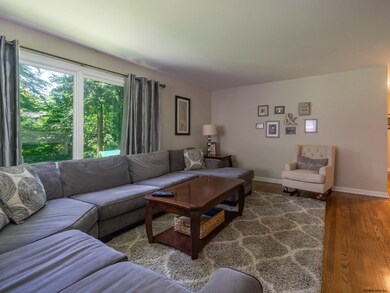 5 Marilyn Dr, Schenectady, NY 12302 - photo 6