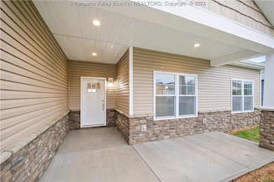 199 Lenore Cir, Fraziers Bottom, WV 25082 - photo 3