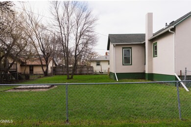 724 4th Ave NW, Jamestown, ND 58401 - photo 4