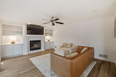 2912 E Diehl Ave, Des Moines, IA 50320 - photo 7