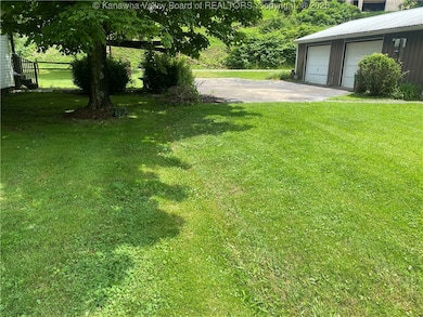 5579 Frozencamp Rd, Le Roy, WV 25252 - photo 5