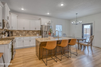 1013 Stadium Dr, Webb City, MO 64870 - photo 6