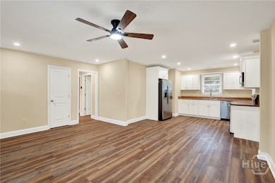 1307 E 70th St, Savannah, GA 31404 - photo 4