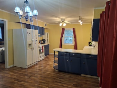 2301 Bateman Ave, Hastings, NE 68901 - photo 6