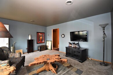 Upper Family Room 1
