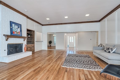 6315 Brook Lake Dr, Dallas, TX 75248 - photo 3