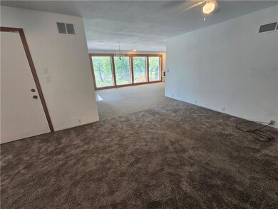 33295 Bethel Church Rd, Osawatomie, KS 66064 - photo 4