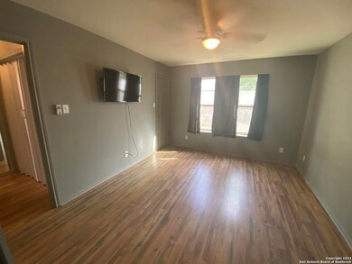 10638 S Shaenridge, San Antonio, TX 78254 - photo 7