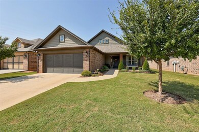 View of front facade featuring a front yard and a 