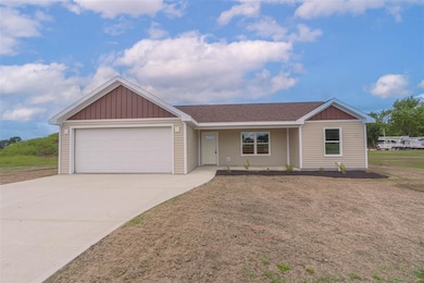 504 Leahey St, Union City, IN 47390 - photo 3