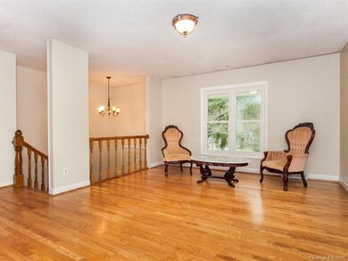 9 Moody Rd, Asheville, NC 28806 - photo 3