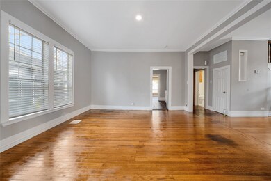 1015 W Walker St, Denison, TX 75020 - photo 6