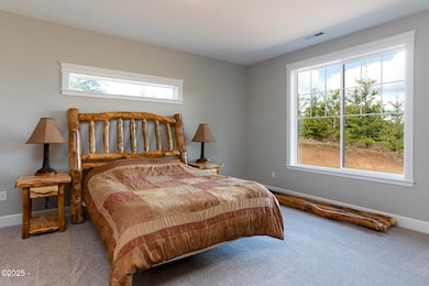 Blakely Bedroom Upgraded Window Trim