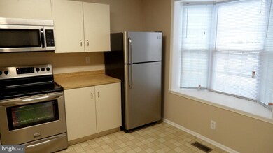 4 Hamlet Dr, Owings Mills, MD 21117 - photo 4