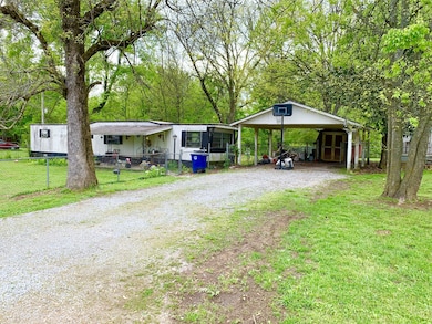 503 Riverview Dr, Shelbyville, TN 37160 - photo 4