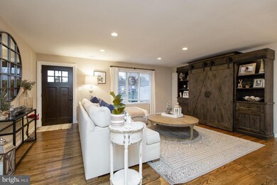 112 Roosevelt Rd, Sykesville, MD 21784 - photo 6