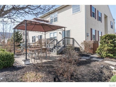 6869 Hunt Dr, Macungie, PA 18062 - photo 7