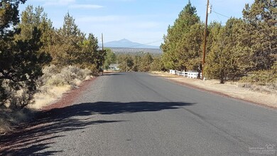 2702 NW Williams Loop, Redmond, OR 97756 - photo 4