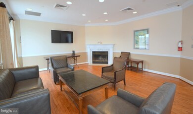 Metropolitan Condos unit 518, Washington, DC 20037 - photo 5