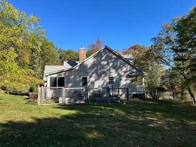 34 Shattuck St, Groton, MA 01450 - photo 4