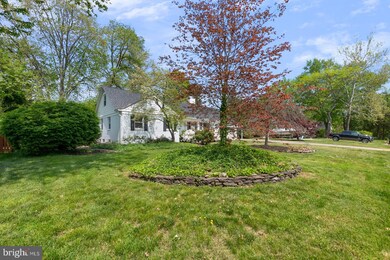 2004 Prices Ln, Alexandria, VA 22308 - photo 3
