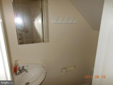 331 N Mildred St, Charles Town, WV 25414 - photo 5