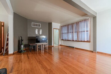 13112 Greenwood Ave, Blue Island, IL 60406 - photo 4