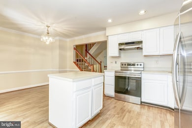 20311 Cedarhurst Way, Germantown, MD 20876 - photo 4