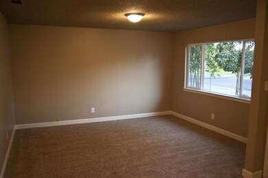 5907 E Pontiac Way, Fresno, CA 93727 - photo 7