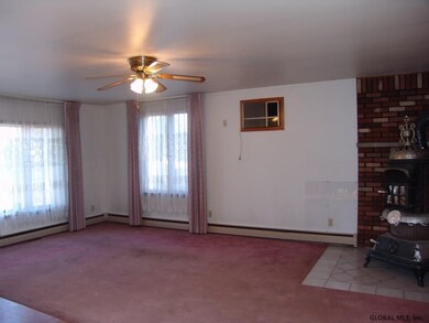 546 Notre Dame St, Schenectady, NY 12306 - photo 4