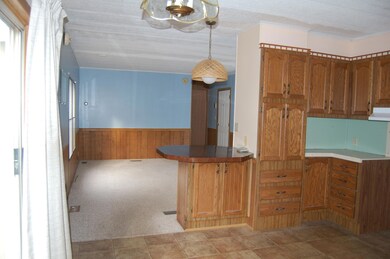 62 Clifford St, Mechanic Falls, ME 04256 - photo 7