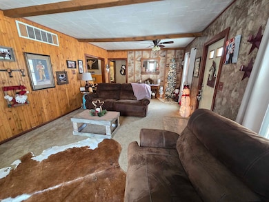 362 W Wisconsin St unit W Wisconsin, Russell, KS 67665 - photo 3