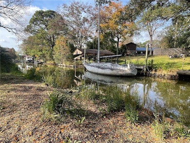 2950 Riverside Dr, Mobile, AL 36605 - photo 2