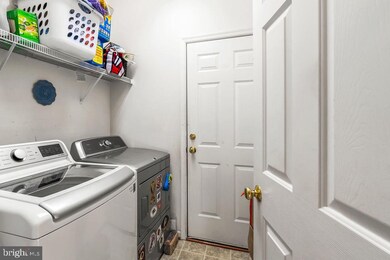 29 Banner Spring Cir, Stafford, VA 22554 - photo 7