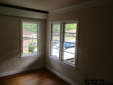 620 620 Layton, Kilgore, TX 75662 - photo 2