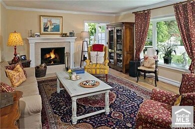 LIVING ROOM WITH CROWN MOLDING, BAY WINDOW, FRENCH