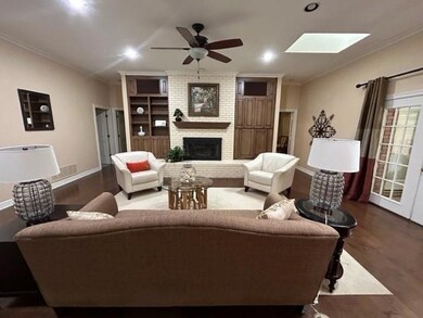 837 Lynhurst Ln, Denton, TX 76205 - photo 4