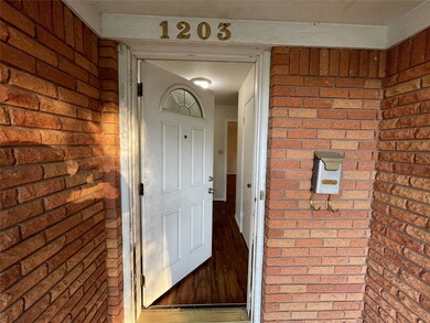 1203 Lawrence St, Rosenberg, TX 77471 - photo 7