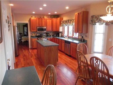 Kitchen Beautifully appointed kitchen with stainle