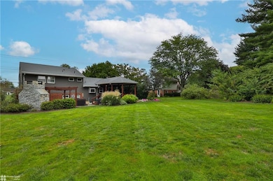 712 W Berger St, Emmaus, PA 18049 - photo 4